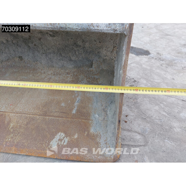 2021 واكر نيوسون EZ80-45134481