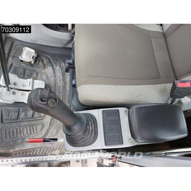 2021 واكر نيوسون EZ80-45134494