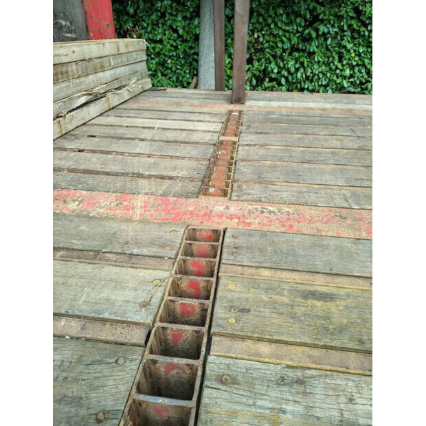 2010 إيس-جي 3-SAL-39-NA-45134647