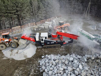 Image de CONCASSEURS & CRIBLES 2013 Sandvik QH 331