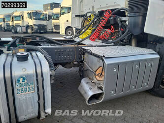 2019-mercedes-benz-actros-1851-1381734-45135296