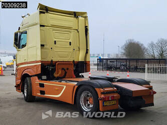 2015-mercedes-benz-actros-1842-1409524-45135452