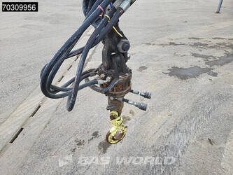 2020-mercedes-benz-actros-2633-45135685