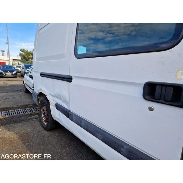 2005 رينو Master-45149103