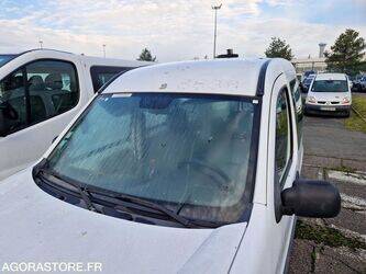 2004-renault-kangoo-1409613-45149148