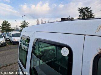 2004-renault-kangoo-1409613-45149157