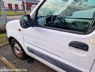 2004-renault-kangoo-1409613-45149170