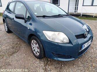 2009-toyota-auris-45149207