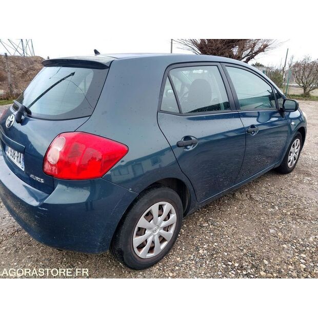 2009 تويوتا AURIS-45149209