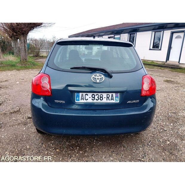 2009 تويوتا AURIS-45149210