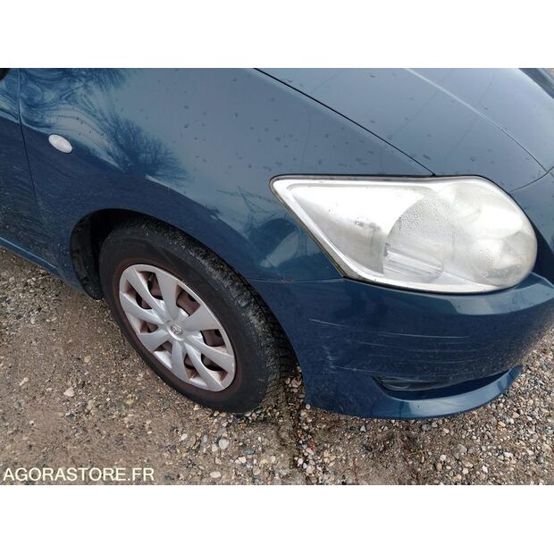 2009 تويوتا AURIS-45149219