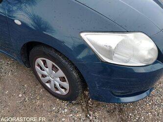 2009-toyota-auris-45149219