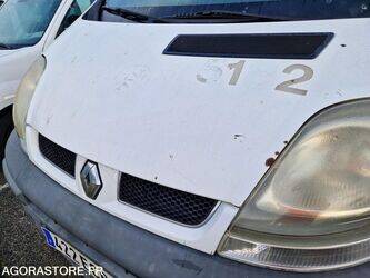 2006-renault-trafic-1409619-45149229