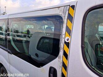 2006-renault-trafic-1409619-45149235