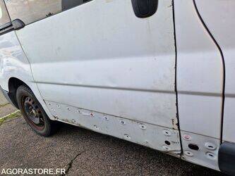 2006-renault-trafic-1409619-45149236