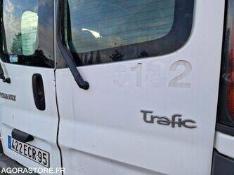 2006-renault-trafic-1409619-45149243