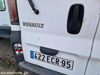 2006-renault-trafic-1409619-45149245