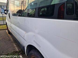 2006-renault-trafic-1409619-45149251