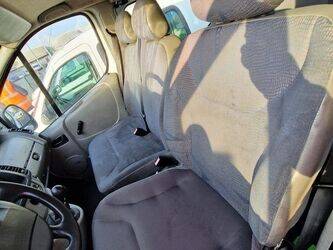 2006-renault-trafic-1409619-45149260