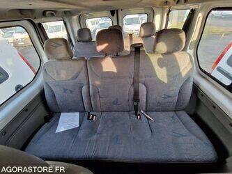 2006-renault-trafic-1409619-45149262