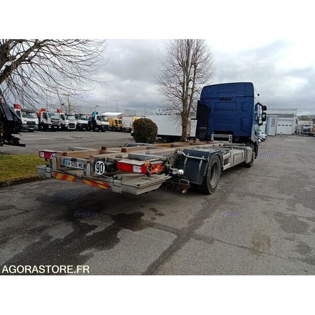 2016 Renault C-45149275