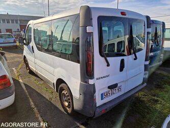 2005-renault-trafic-1409623-45149319
