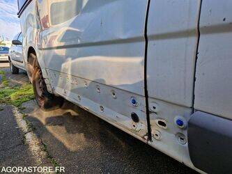 2005-renault-trafic-1409623-45149333