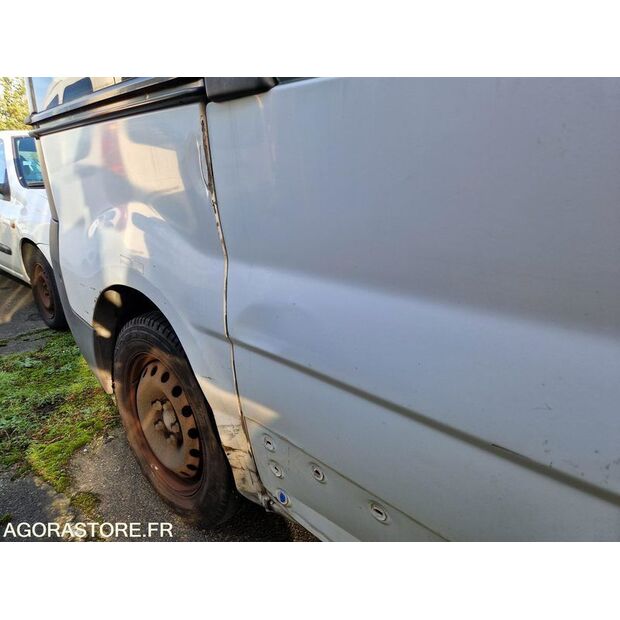 2005 رينو Trafic-45149334