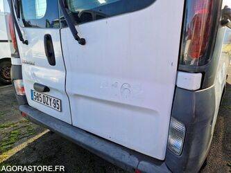 2005-renault-trafic-1409623-45149338