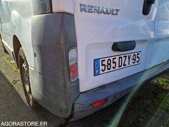 2005-renault-trafic-1409623-45149343