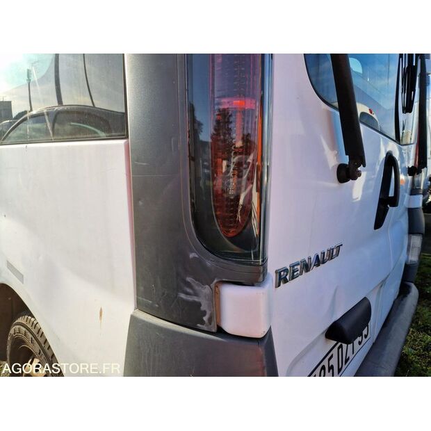 2005 رينو Trafic-45149344