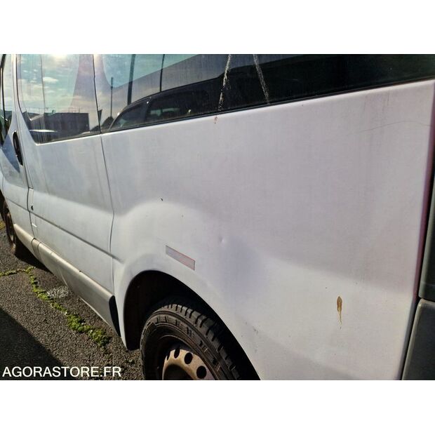 2005 رينو Trafic-45149346