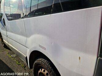 2005-renault-trafic-1409623-45149346