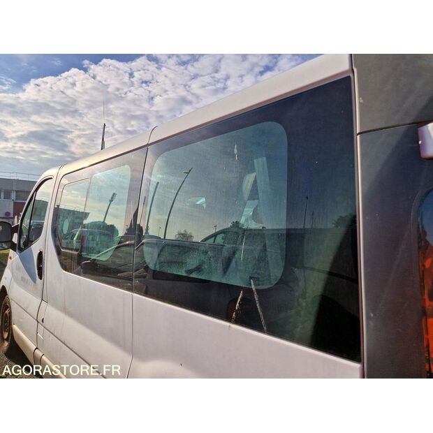 2005 رينو Trafic-45149347