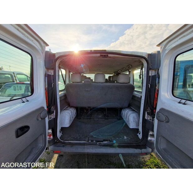 2005 رينو Trafic-45149356