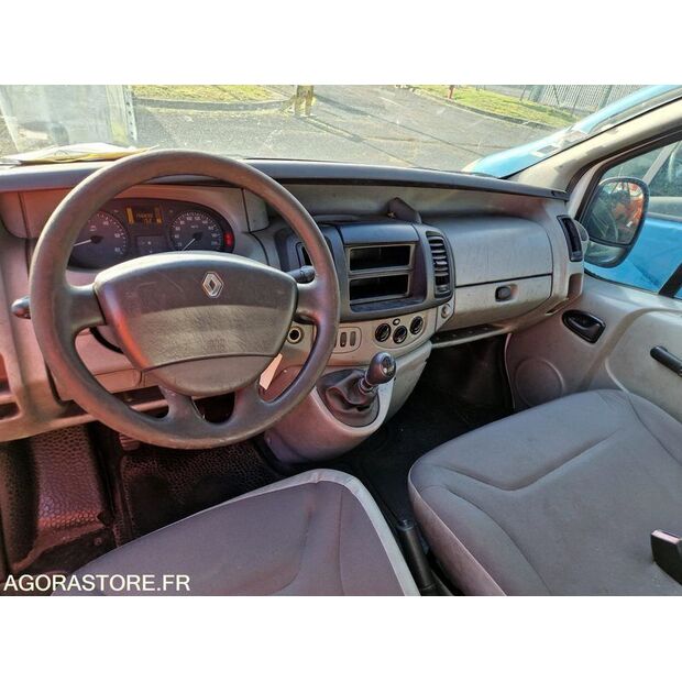 2005 رينو Trafic-45149362