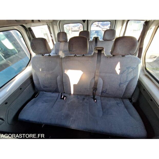 2005 رينو Trafic-45149364