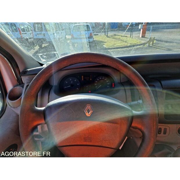2005 رينو Trafic-45149366