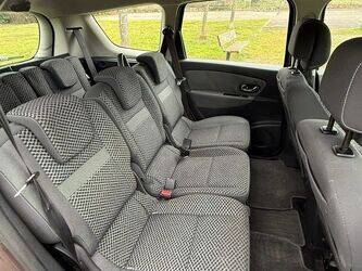 2011-renault-megane-1409638-45149553