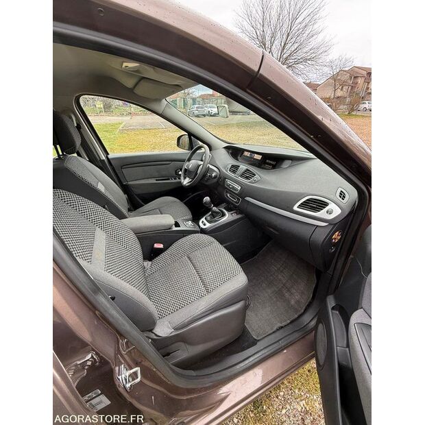 2011 Renault Megane-45149554