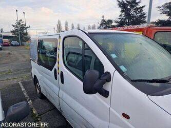 2006-renault-trafic-1409640-45149580
