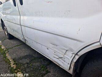 2006-renault-trafic-1409640-45149581