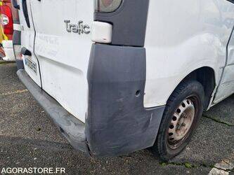 2006-renault-trafic-1409640-45149591