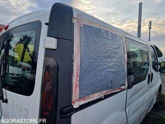 2006-renault-trafic-1409640-45149592