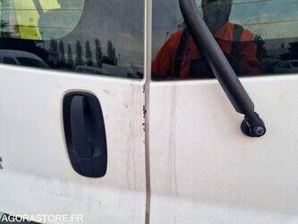 2006-renault-trafic-1409640-45149595