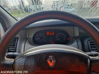 2006-renault-trafic-1409640-45149612