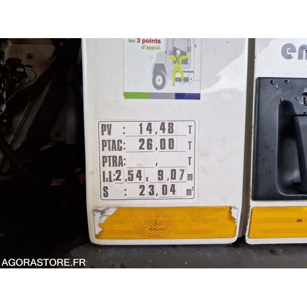 2018 Renault D WIDE-45149631