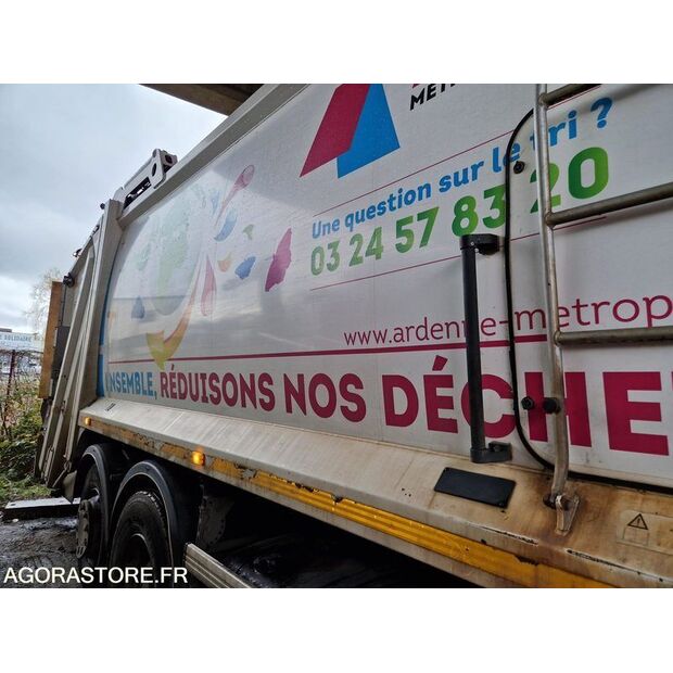 2018 Renault D WIDE-45149641