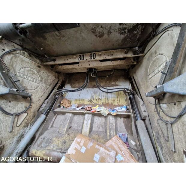 2018 Renault D WIDE-45149664