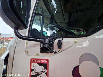 2018-renault-d-wide-1409642-45149690